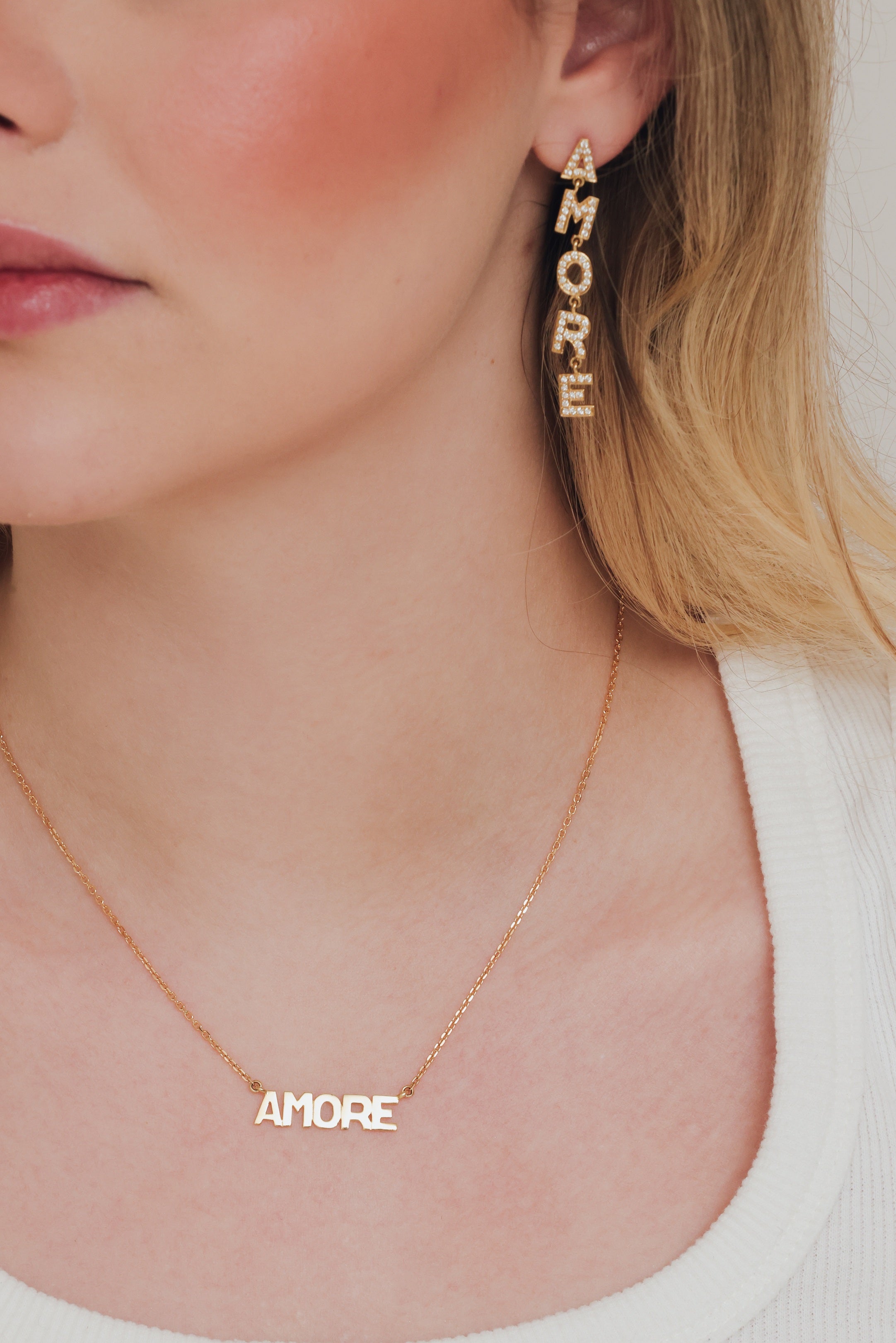 amore necklace